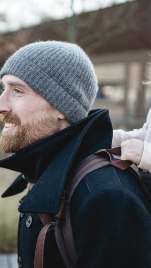 HOMB – Hop on my back!