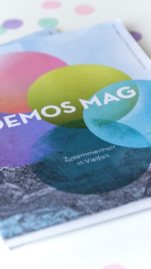 DEMOS MAG