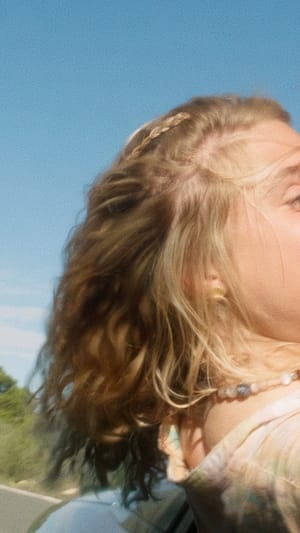 Kinopremiere + Lesung: Morgen irgendwo am Meer