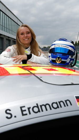 Sally Erdmann - Support