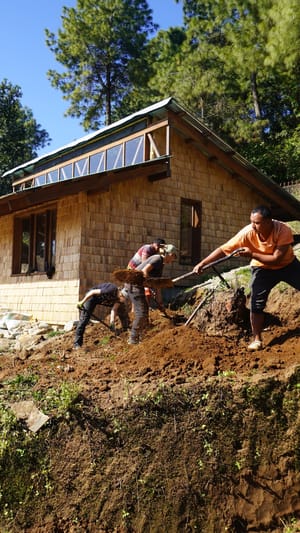 NEPALS HOLZ RESEARCH KINDERGARTEN