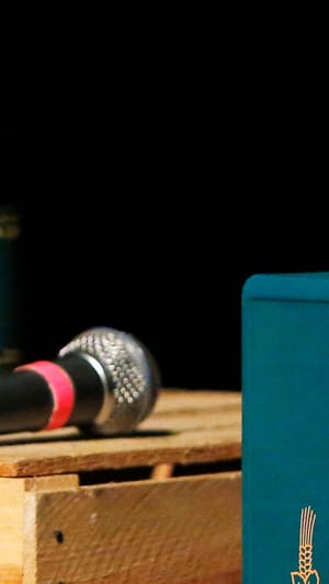 Giesinger Stehausschank + Livebühne: Endlich!