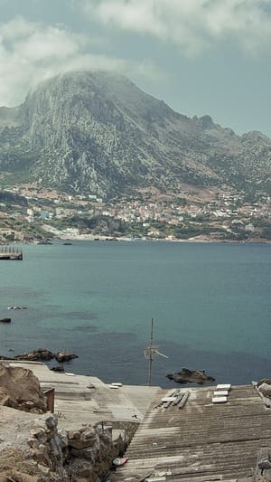 Beyond Borders - Documentary